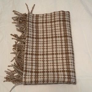 Women’s scarf